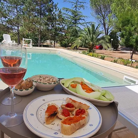 Morea-relax In Piscina Nyaraló