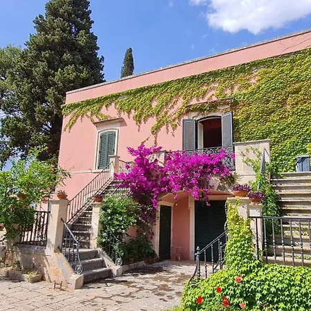 Morea-relax In Piscina Путиньяно